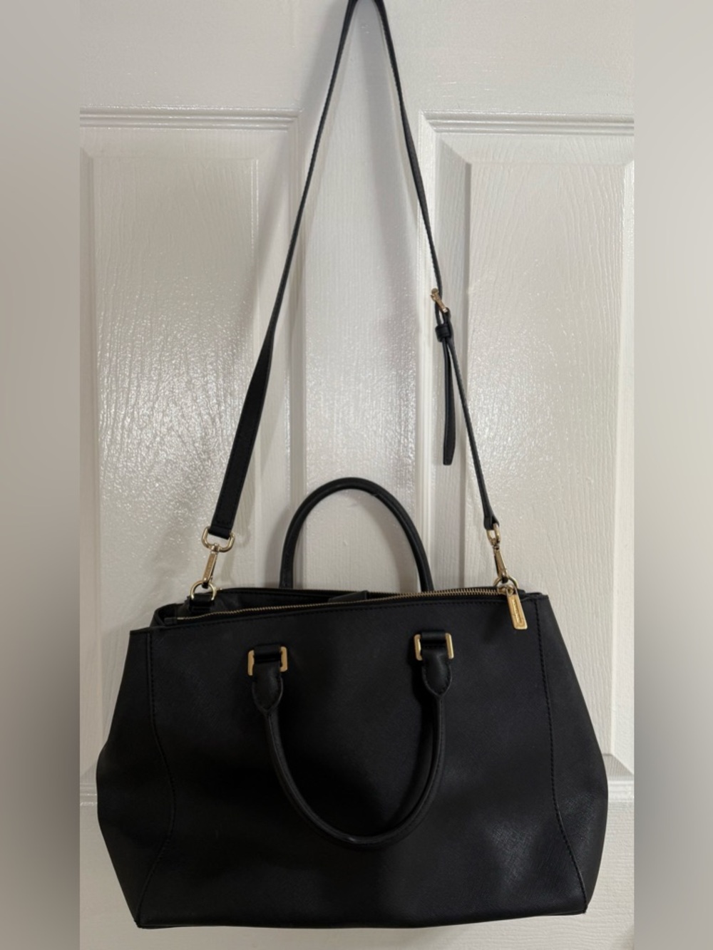 ** FAIR CONDITION- CALLOUTS **Michael Kors Black Leather Satchel - Picture 4 of 16